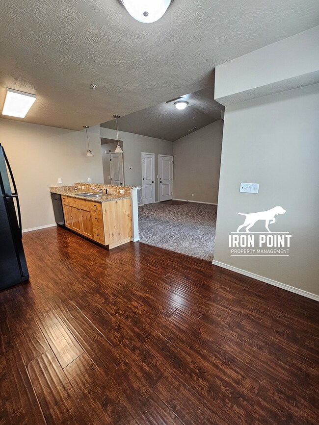 Building Photo - SC5700