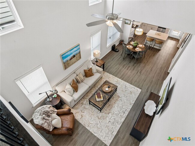 Building Photo - 890 Casetta Trl