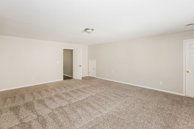 Building Photo - 3354 Merchant Ln