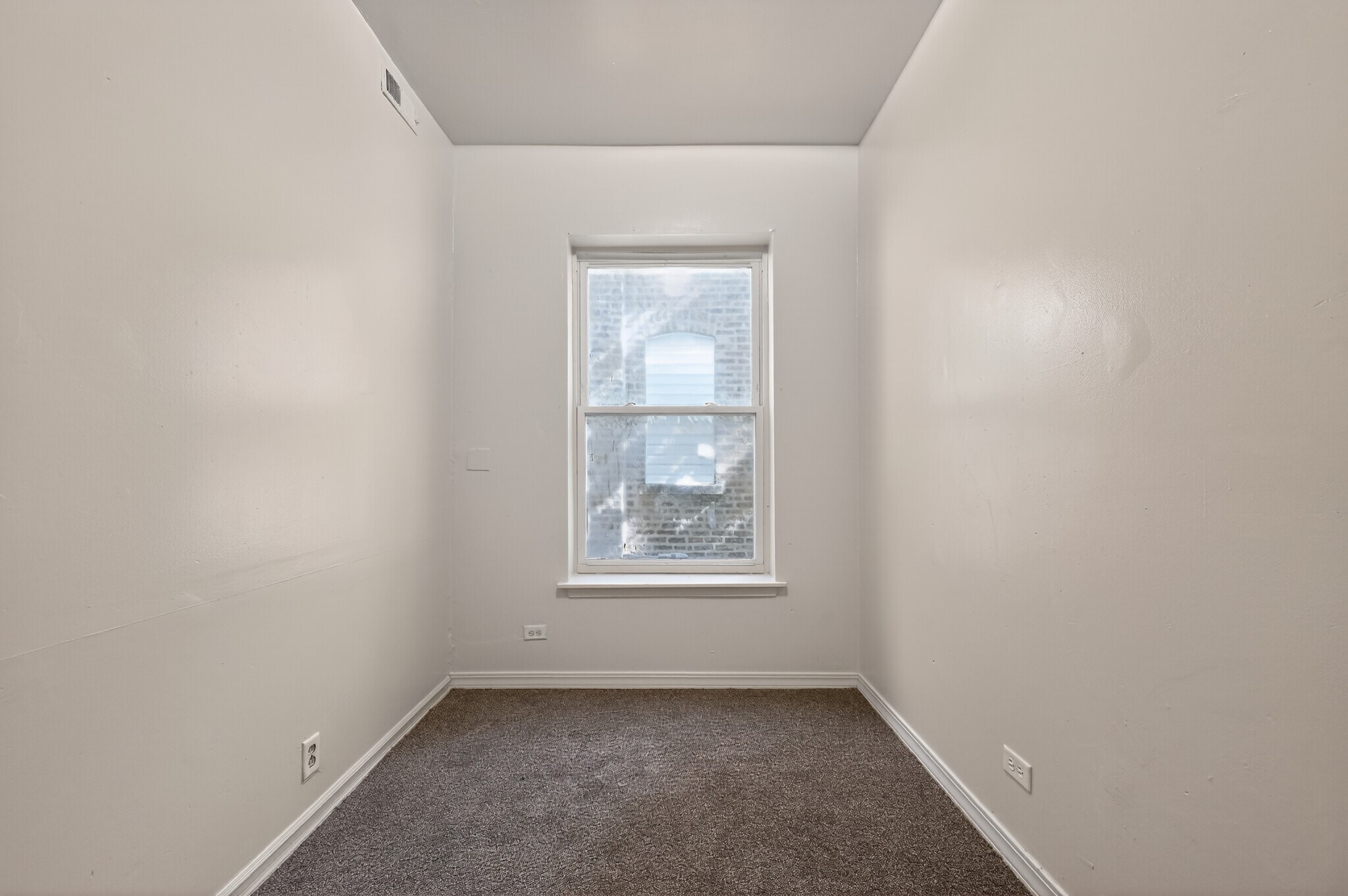 Building Photo - 4306 W Maypole Ave