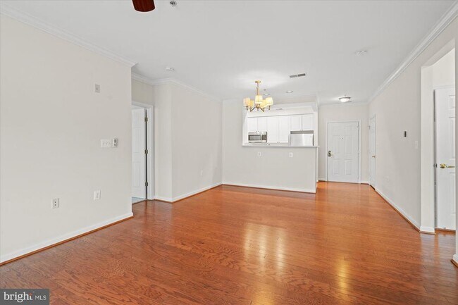 Building Photo - 5120 Donovan Dr