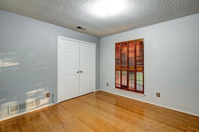 Building Photo - 3408 Horseshoe Dr