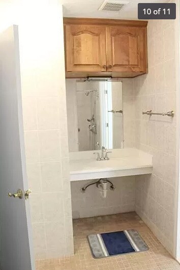 Building Photo - 2183 Portsmouth Cir