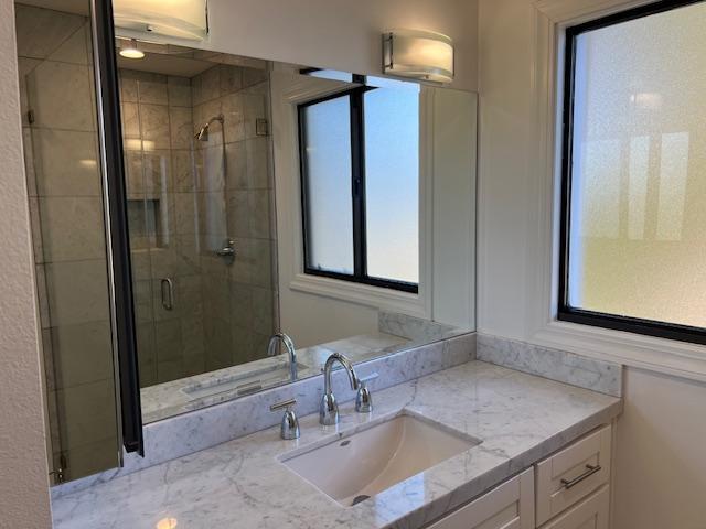 Upstairs bathroom - 2812 Anchor Ave