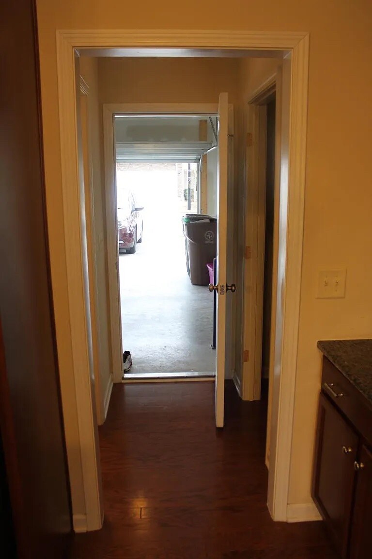 Building Photo - Room in Townhome on Skyros Loop
