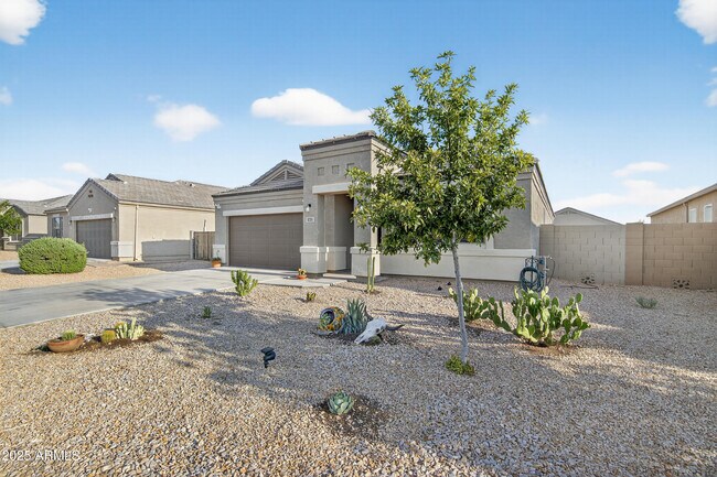 Building Photo - 10355 E Lupine Ln