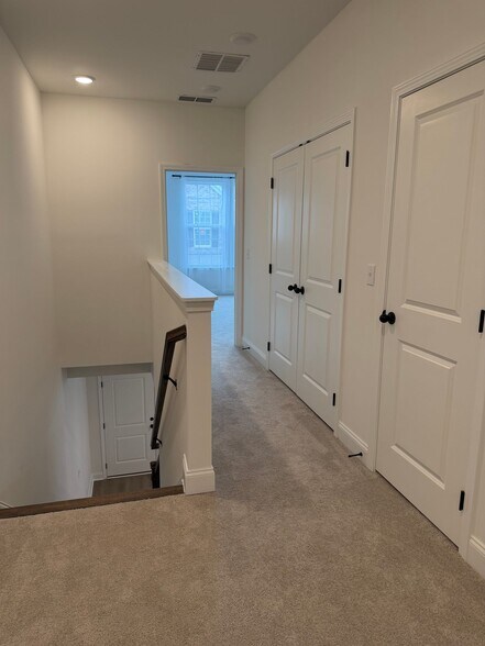 Building Photo - 2718 Willowoak Trl