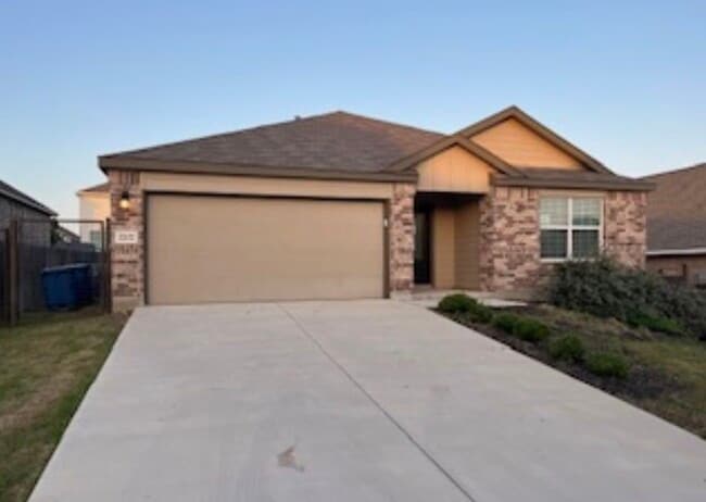 Building Photo - 32132 Morels Ave