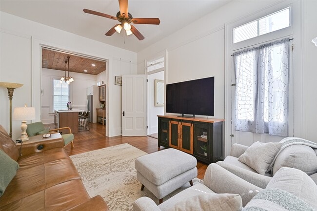 Building Photo - 1808 Avenue K