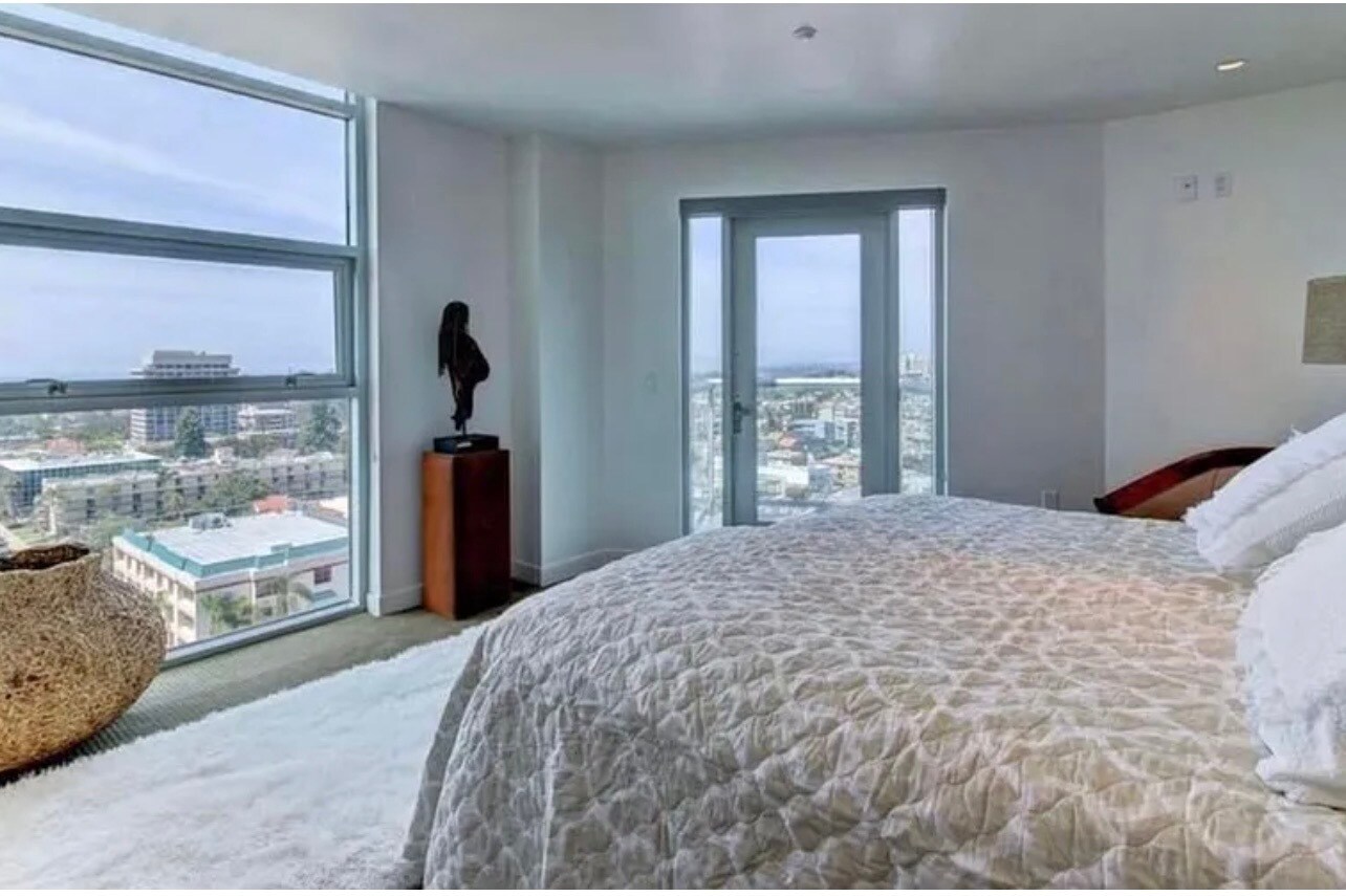 Building Photo - 3415 6th Ave