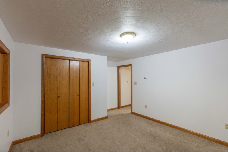 Building Photo - 120 N West St