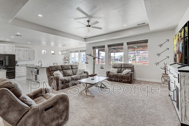 Building Photo - 2823 Kenzies Way