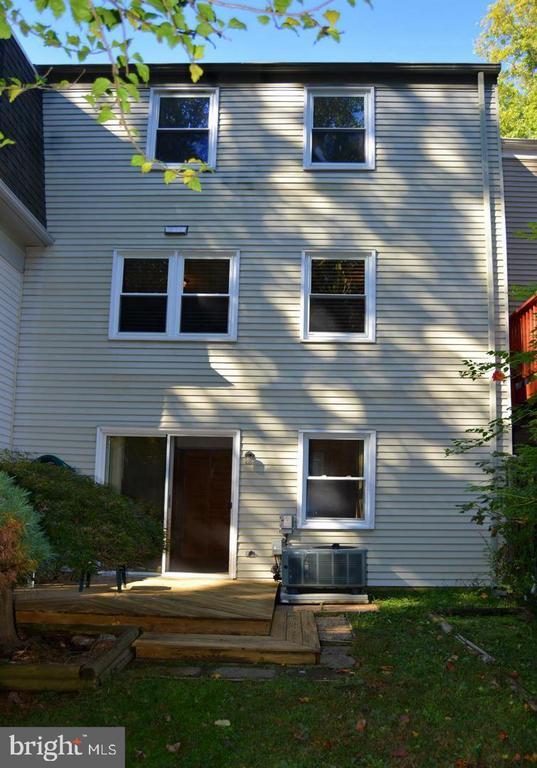 Building Photo - 3151 Ellenwood Dr