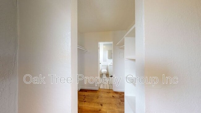 Building Photo - 2232 Seminary Ave