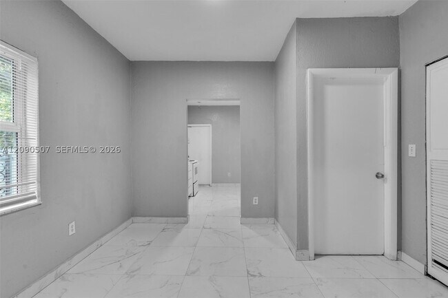 Building Photo - 285 NW 44th St