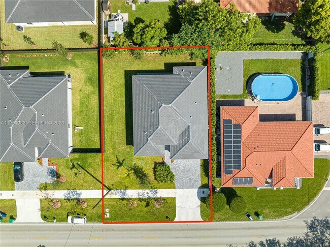 Building Photo - 21326 Old Cutler Rd