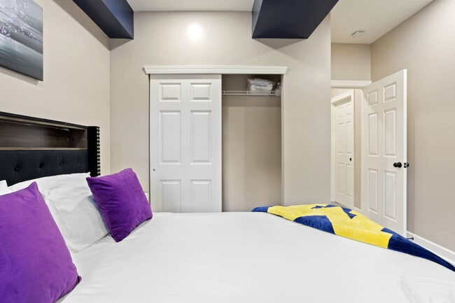 Building Photo - 1523 S East St