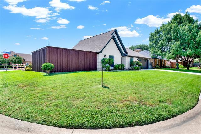 Building Photo - 2713 Pinery Ln