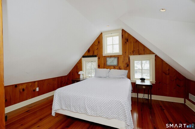 Building Photo - 369 Ethan Allen Hwy