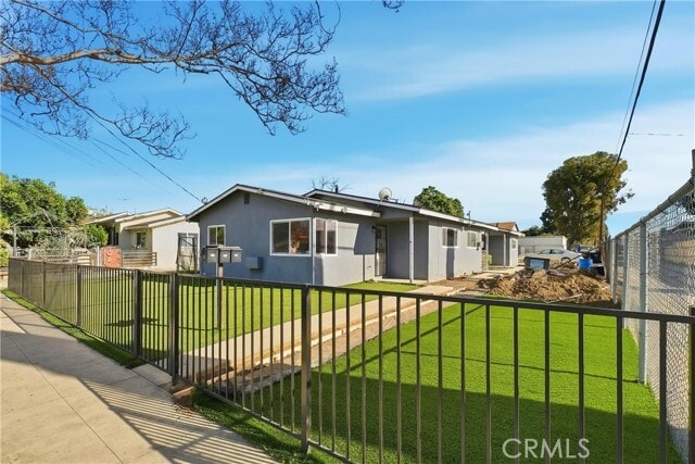 Building Photo - 554 N Currier St