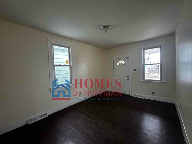 Building Photo - Ready for You! Two Bedroom House