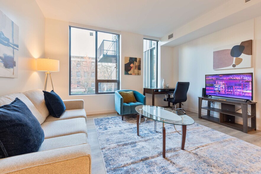 Building Photo - 60 Kilmarnock St