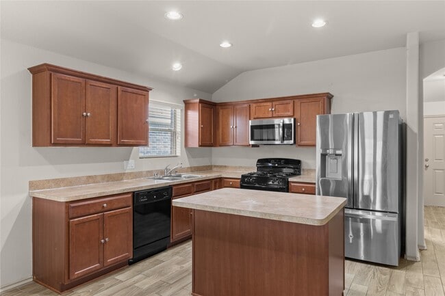 Building Photo - 2518 Montana Blue Dr