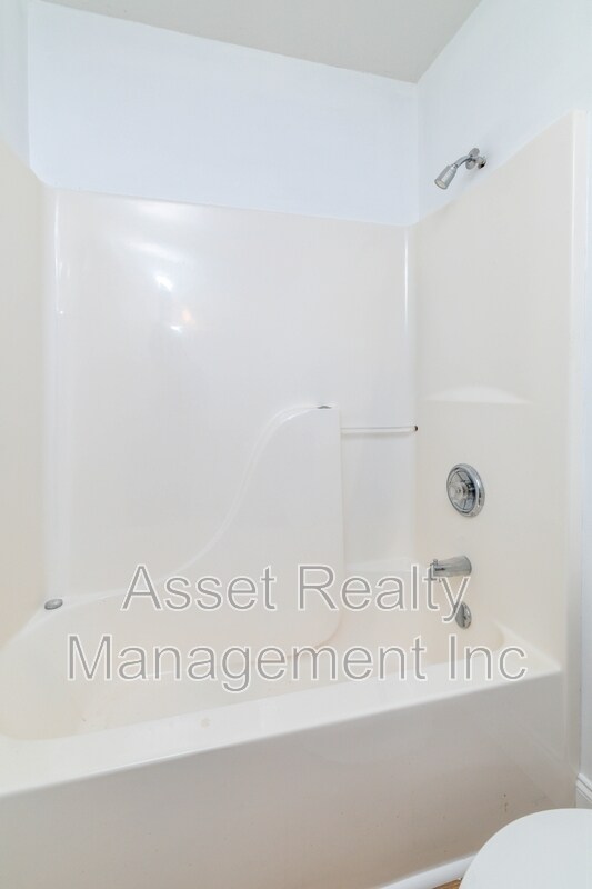 Building Photo - 7037 Wakan Ln