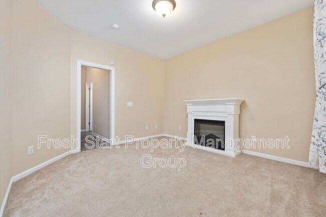 Building Photo - 414 Carriage Lake Dr