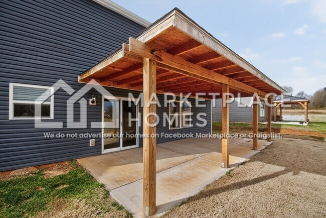 Building Photo - 1067 Evan Ct