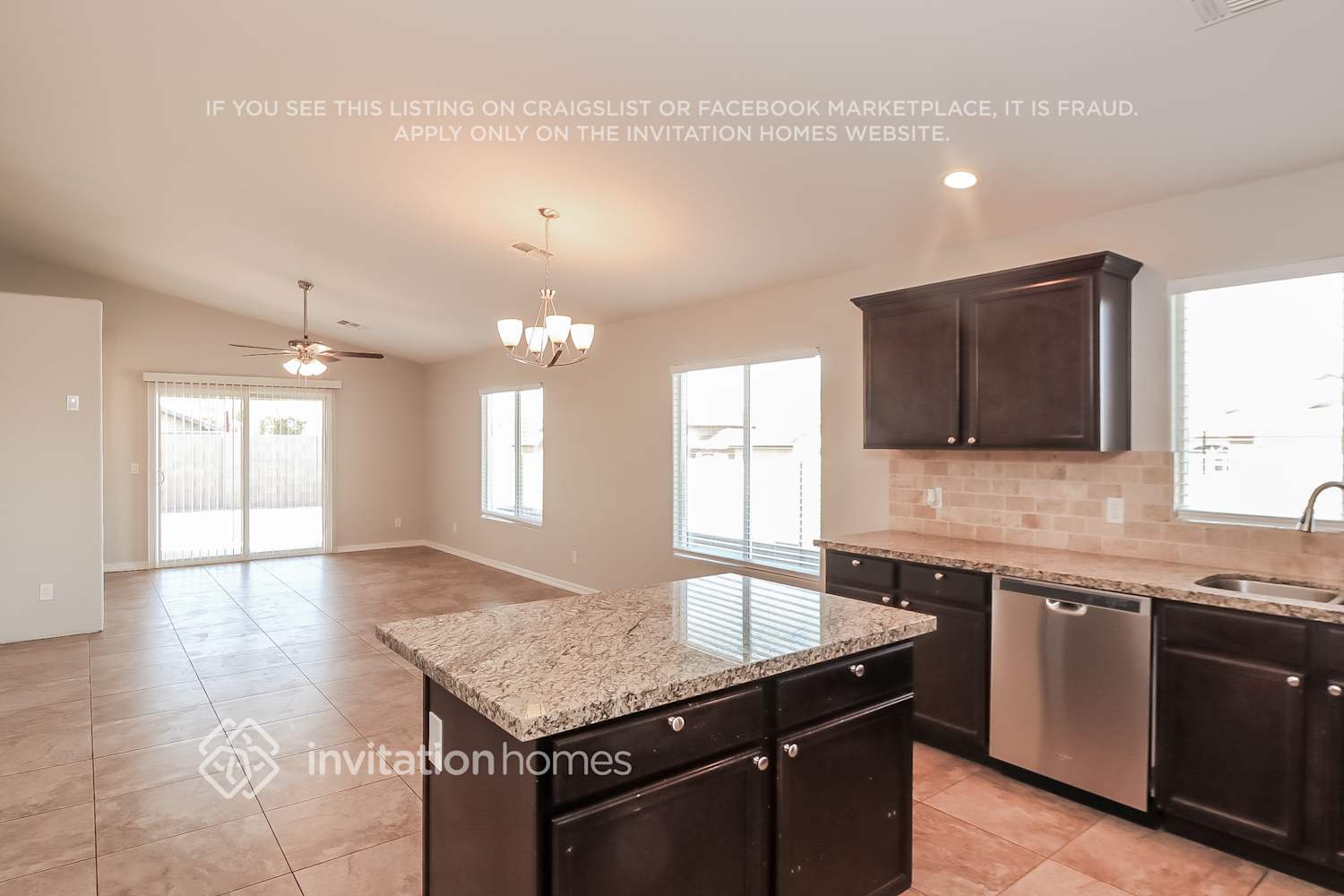 Building Photo - 5726 S 27th Dr