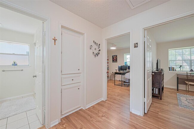Building Photo - 8018 Zimmermann Dr