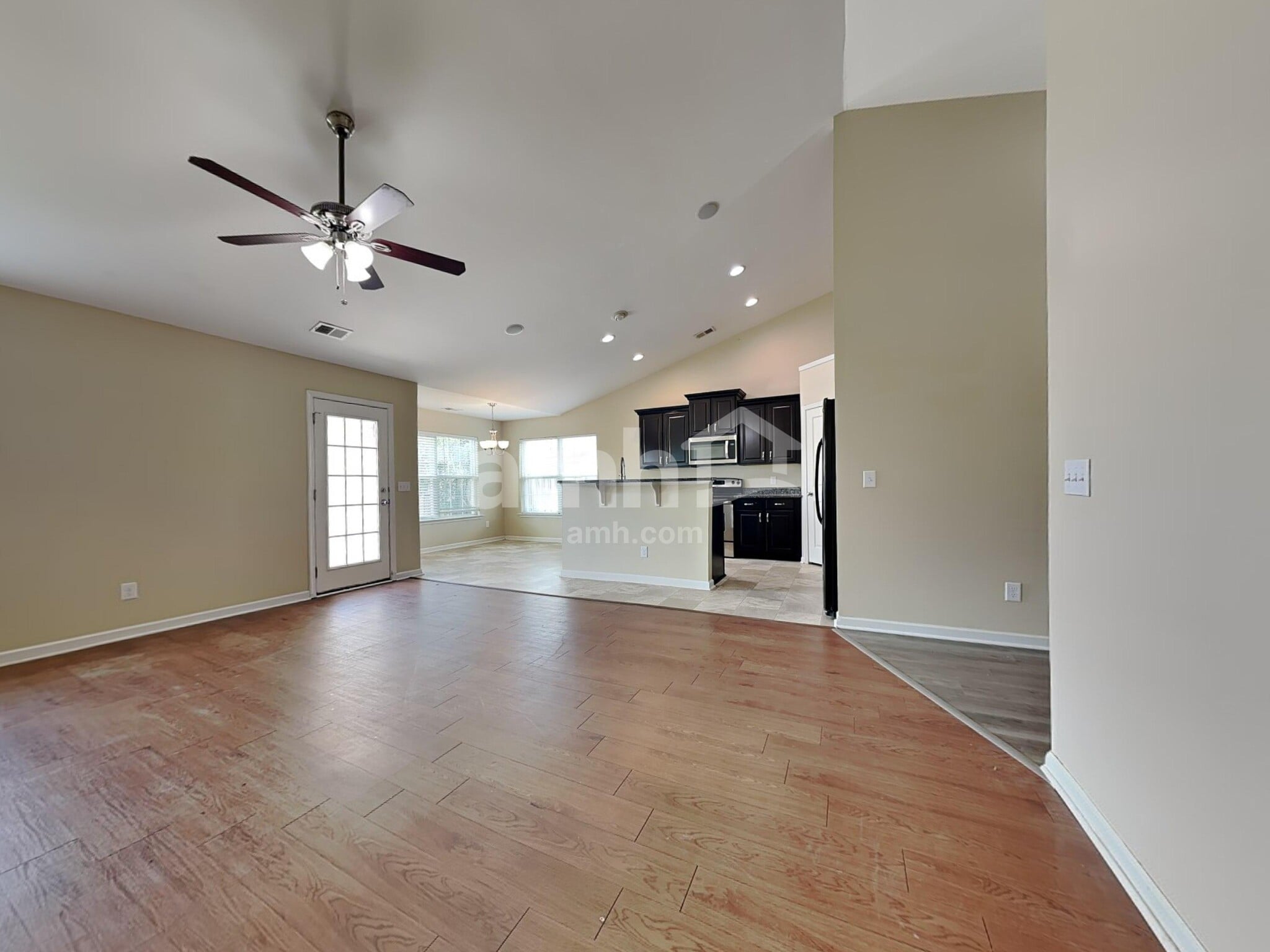 Building Photo - 42 Sand Valley Ct