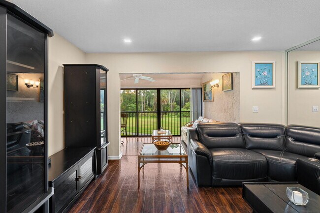Building Photo - 21669 Tall Palm Cir