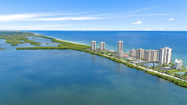 Building Photo - 5420 N Ocean Dr