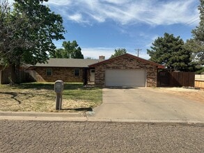 Building Photo - 3724 Tom Watson Dr