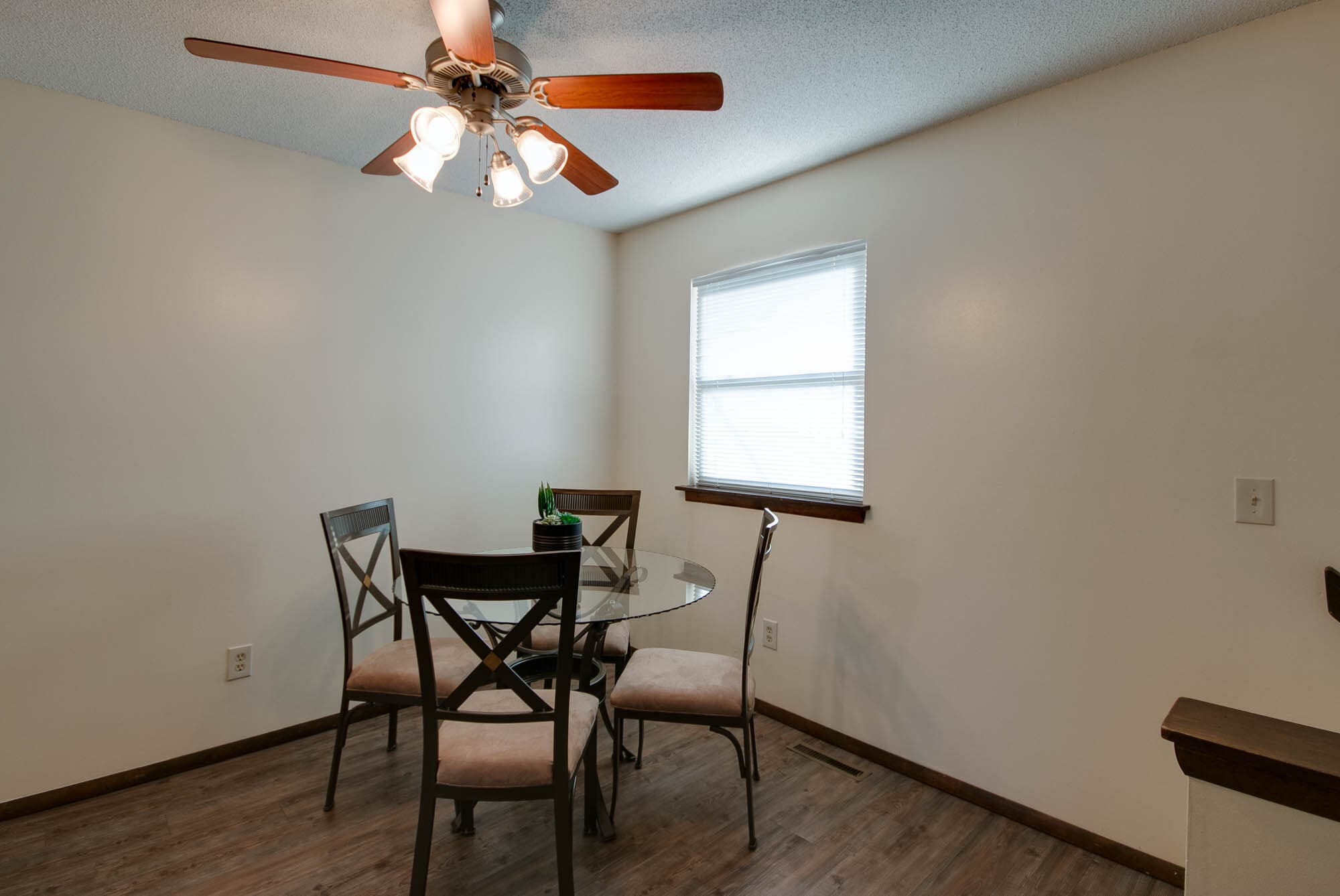 Building Photo - 811 Dondee Dr