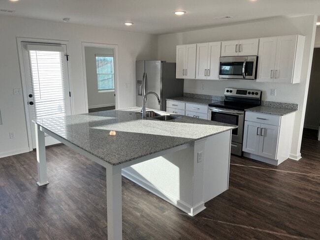 Building Photo - New Beginnings Start with AMRR: 3 Bedroom ready for move in!