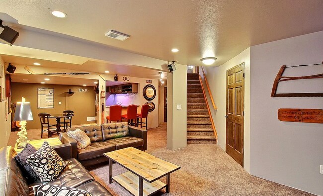 Building Photo - Spacious 4-Bedroom Home with Huge Fenced Y...