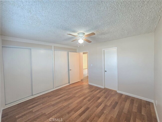 Building Photo - 811 Orchid Ct