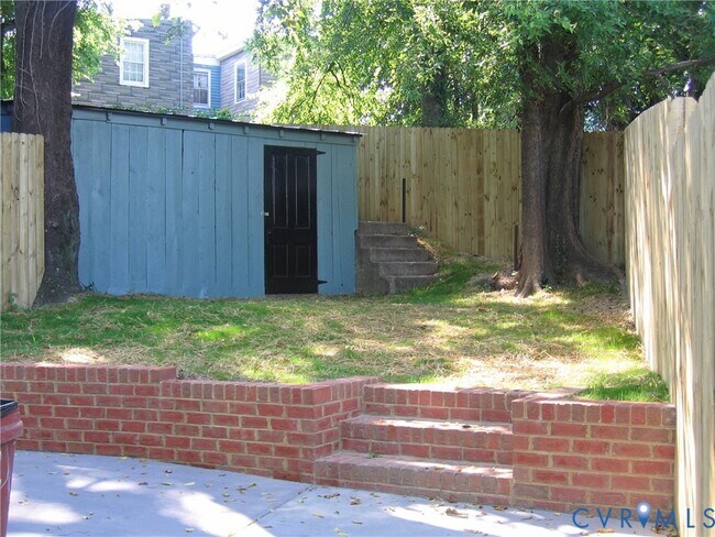 Building Photo - 2203 Jefferson Ave