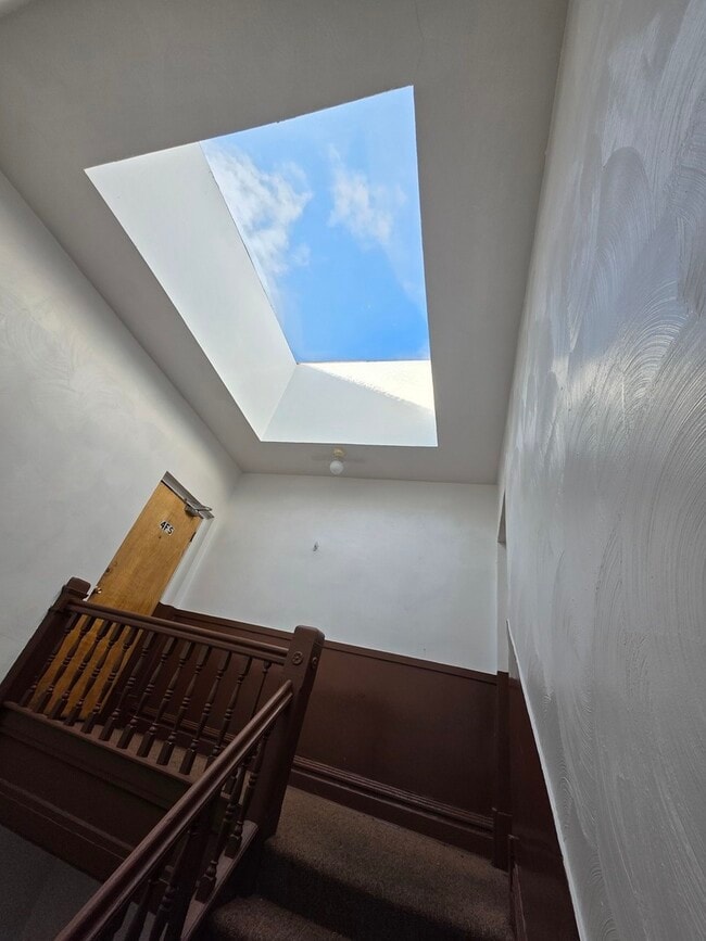 Building Photo - 6527 S Kimbark Ave