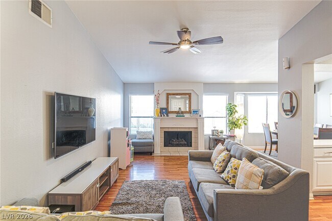 Building Photo - 9009 Feather River Ct