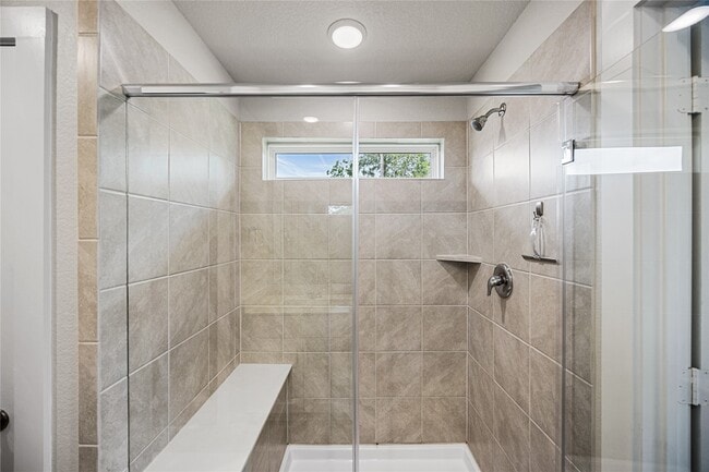 Building Photo - 7103 Blue Oak Dr