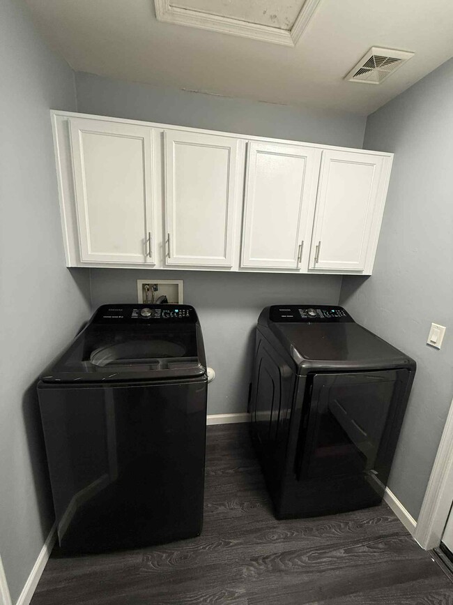 Building Photo - 7164 S Shipmans Tale Ct