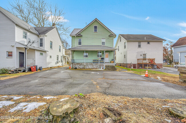 Building Photo - 266 Rutter Ave