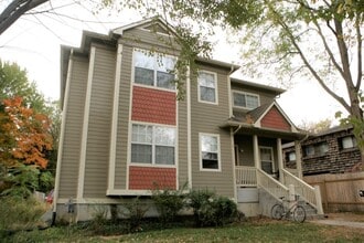 Building Photo - 1721 Ohio St