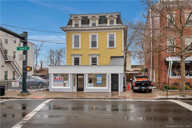 Building Photo - 981 State St