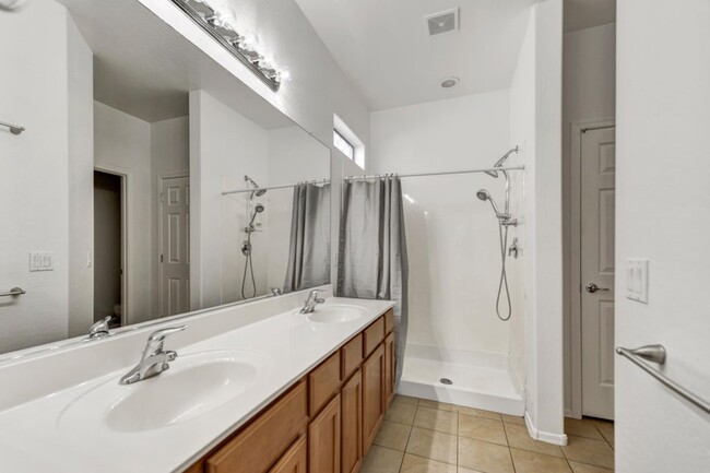 Building Photo - 2515 W Preserve Way