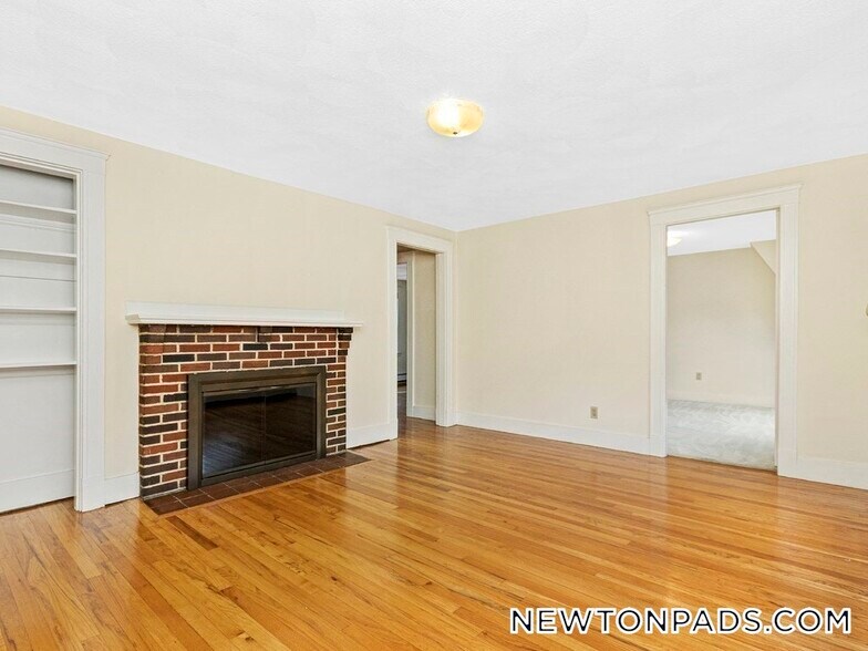 Building Photo - 1145 Boylston St